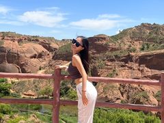 -波浪谷
