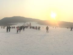 -十三陵雪世界滑雪场