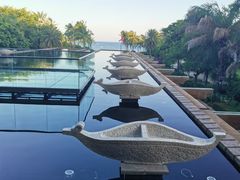 -亚龙湾喜来登·美景台大堂吧