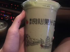 牛油果卡士-潮汕良心果汁(金新北路店)