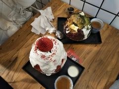 草莓生乳冰-WONDER ICE 萬得冰田(建設路总店)