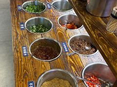 -洱火云南酸菜牛肉火锅(石景山当代商城店)