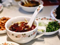 现炸辣椒油-东门口涮肉·砂锅·烤串(老门东店)