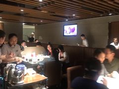 大堂-海底捞火锅鲜切牛肉主题店(长寿路店)