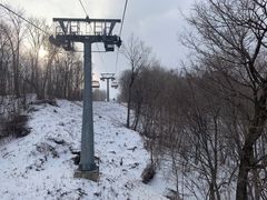 -亚布力新体委滑雪场