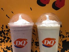 浓郁香草奶昔-DQ·蛋糕·冰淇淋(新佳丽店)