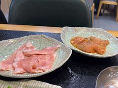 -臻牛烤肉