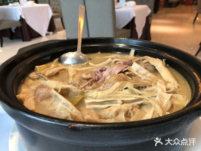 张生记(双菱店)招牌笋干老鸭煲图片