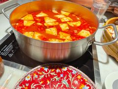 -尚尚仙·酸汤猪手·猪肚鸡火锅(华联万柳购物中心店)