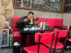 -丽影重庆小面(定西路店)