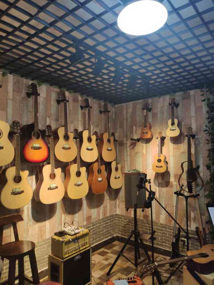 酷玩吉他工作室(国贸360店)-"来到了这里,第一次接触吉他,个人很喜欢