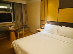 -全季酒店(石家庄裕华东路万达广场店)