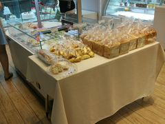 -LanTa蓝塔烘焙(紫荆山卜蜂莲花店)