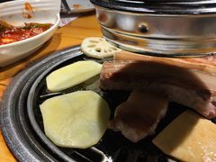 -唯成•韩国炭火烤肉 유성고기