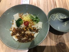 瑶柱卤肉干拌面-陳八两面家(滨江天街店)