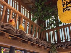 -头上红煨盐鸡·非遗院子餐厅