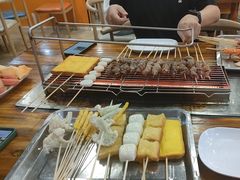 -哈尔滨小酒馆·鲜肉现穿自助烧烤(康新花园店)