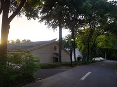 -春兰国宾馆(凤城河风景区老街店)