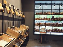 面包甜点陈列柜-面包谷Grains n' Beans(九号公馆店)