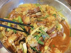 -爆炸头阿姨小四川正宗川味小吃(无任何分店)