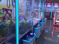 -爱玩嘉年华(龙湖曲江天街店)