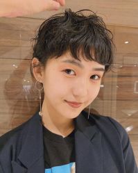 -变画·发型STUDIO