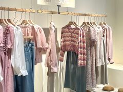 -王府井奥莱临潼小镇(临潼店)