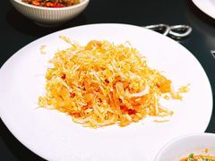 -鲜入唯煮·港式海鲜牛肉火锅(金宝街店)