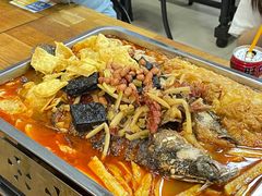 -在巷子里的烤肉店·螺蛳粉烤鱼·牛蛙(和美城店)