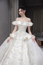-艾朵婚纱