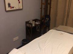 -鸿泰龙·天下易行·足道·SPA(来福士店)