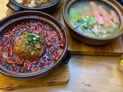 -有红鸡毛店·砂锅菜(抚琴夜市店)