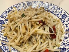 绿豆芽-青年路烩面馆(绿地世纪城店)