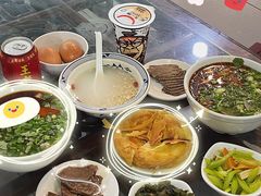 -牛一嘴·兰州牛肉面·大盘鸡(财富中心店)