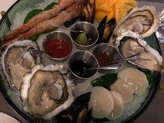 -Oasis Bar & Grill