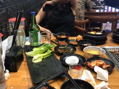 -肉甲韩国木炭烤肉(新壹街1店)