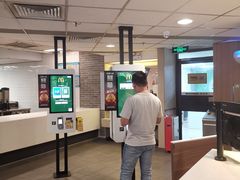 -麦当劳(东方时代广场分店)