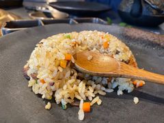-铭牛烧肉·和牛海鲜自助(高新月牙湖店)