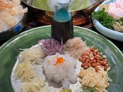 -得意咚瓜·顺德鱼生·冬瓜火锅(深圳首店)