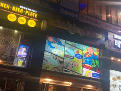 -BHC炸鸡(明洞总店)