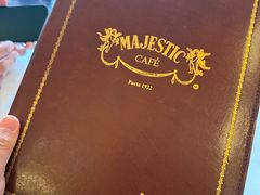 -Majestic Café