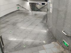 -七里庄(地铁站)