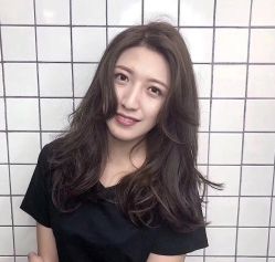 -BULB STUDIO 巴柏明星发型工作室