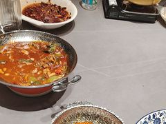 -东口码头·烧鸽子·鱼头泡饼·地方菜(金鹰悦城店)
