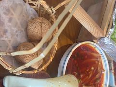 -包整·丝娃娃(一览甲秀楼风景店)