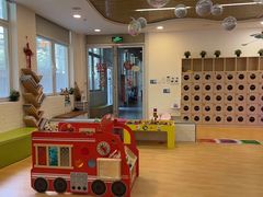 -婴智贝佳蒙特梭利早教托育中心(杨浦店)