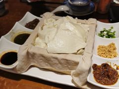 一块豆腐-95号酱骨·一块豆腐(展春园西路店)