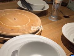 -蜜桃餐厅·伴山(湖滨商业街店)