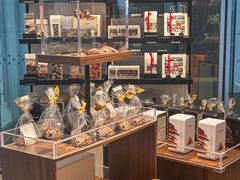 -Laderach 莱德拉(上海环贸iapm店)