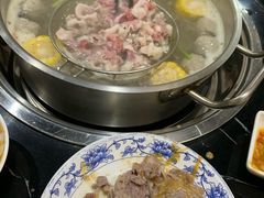 -四点金潮汕鲜牛肉火锅(金猴名居店)